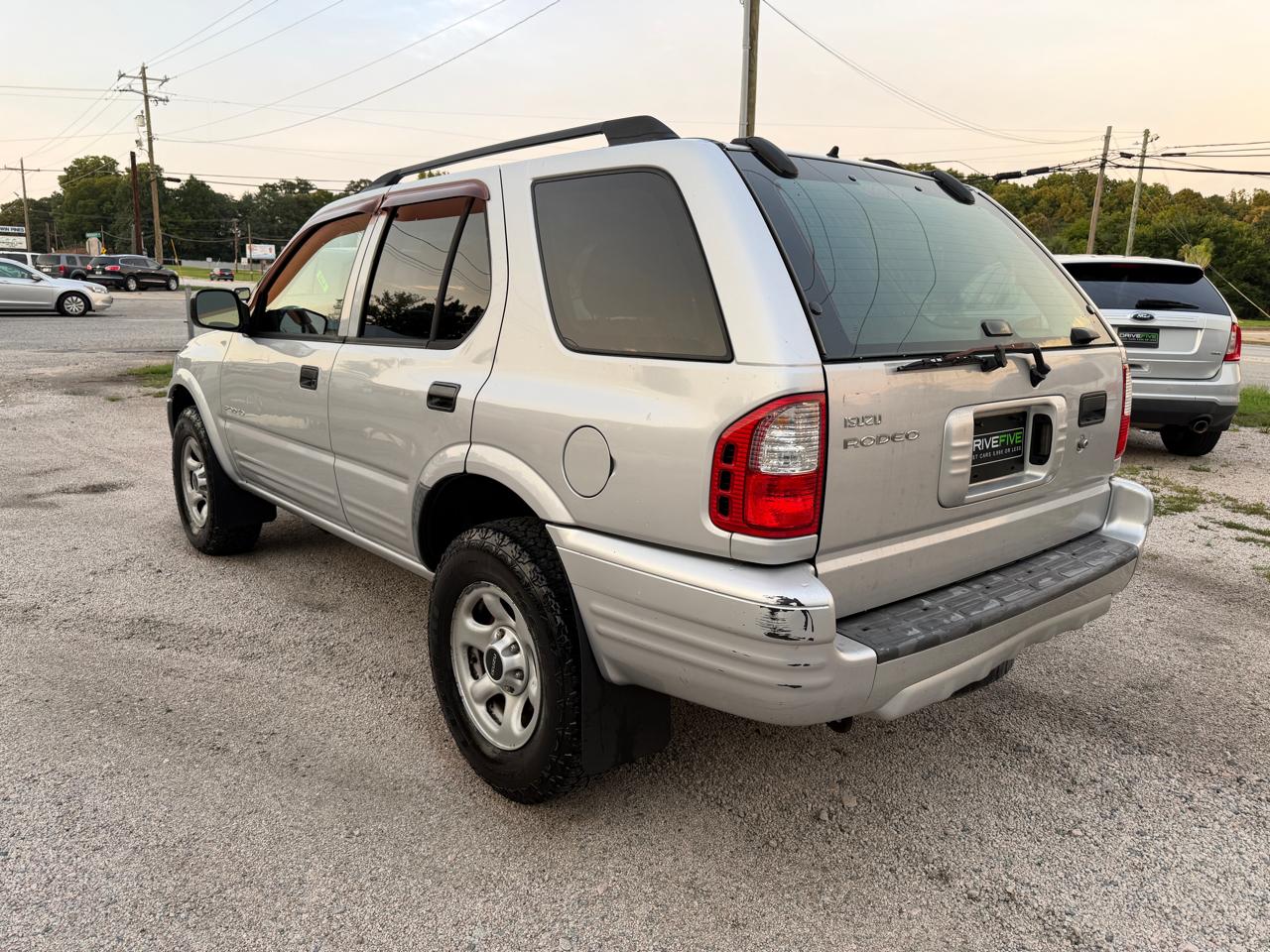 Isuzu Rodeo S V6 2WD 2003