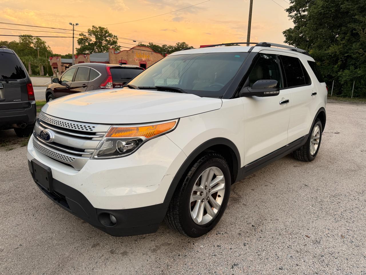 2013 Ford Explorer 2WD 4dr V6 XLT