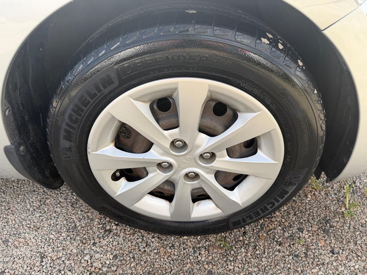 Kia Rio LX 6A 2017