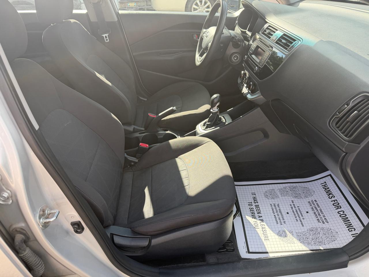 Kia Rio LX 6A 2017