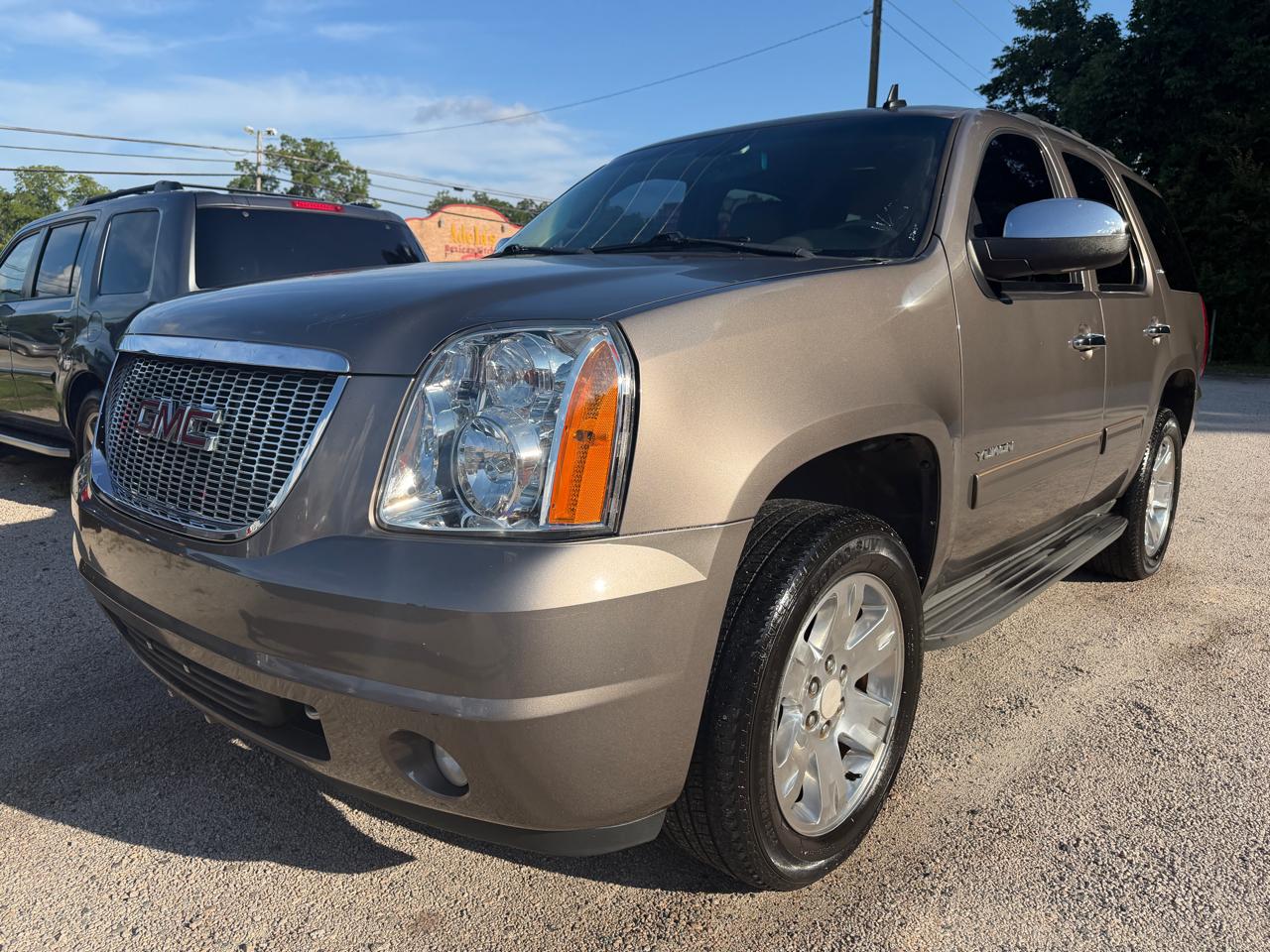 2011 GMC Yukon SLT1 2WD