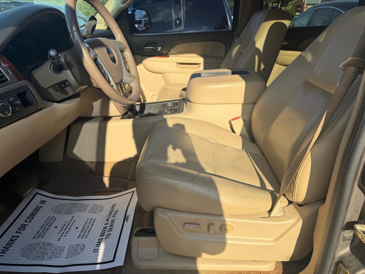 GMC Yukon SLT1 2WD 2011