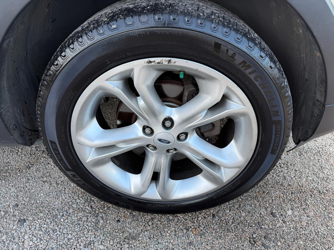 Ford Explorer Limited 4WD 2012