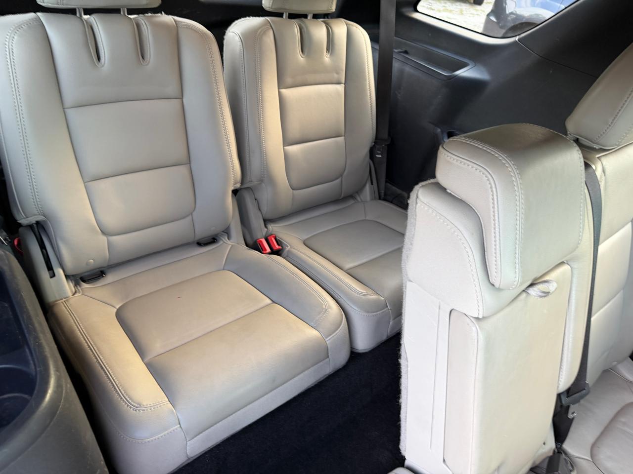 Ford Explorer Limited 4WD 2012