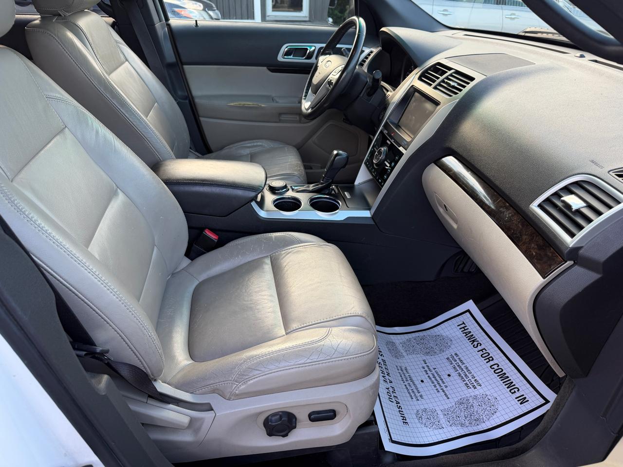 Ford Explorer Limited 4WD 2012