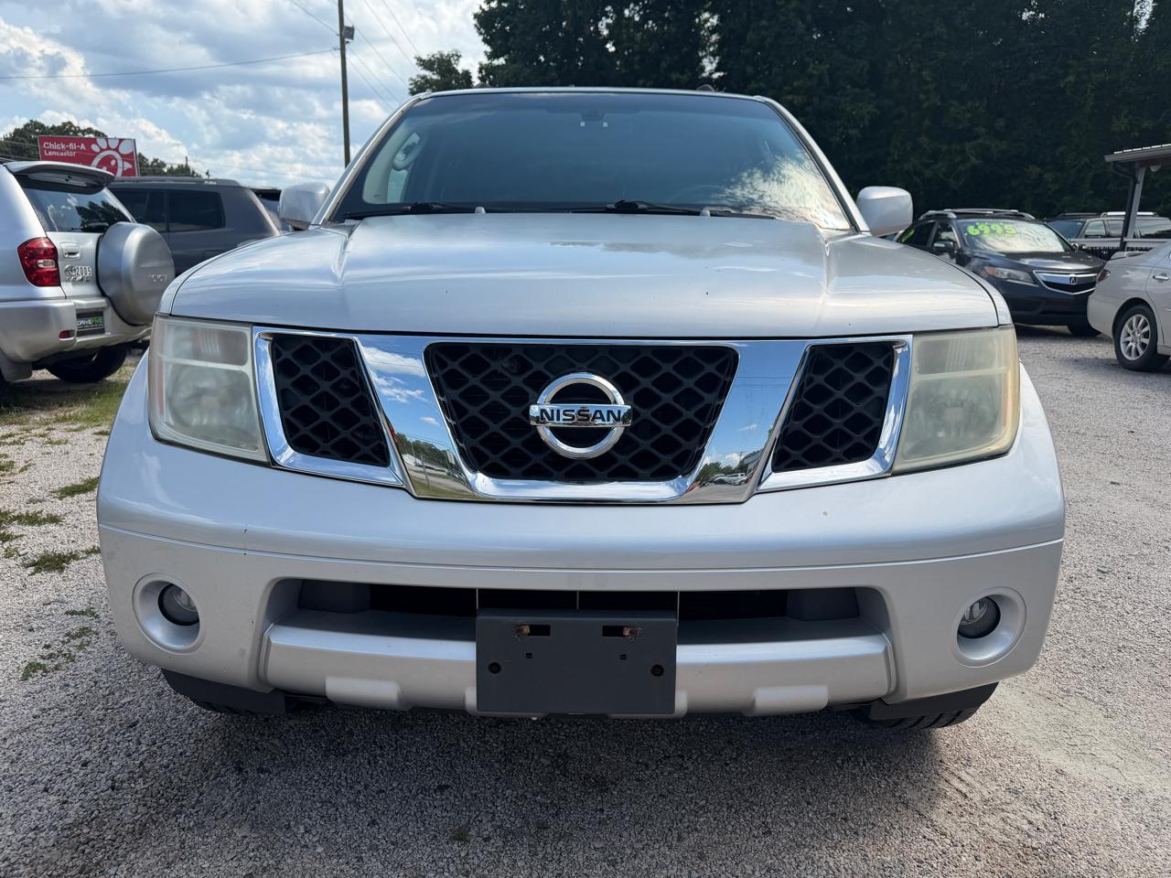Nissan Pathfinder XE 4WD 2005