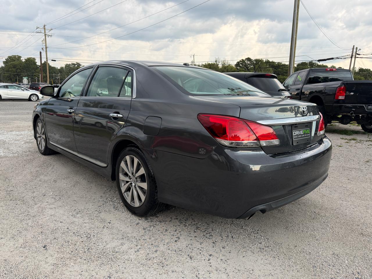 Toyota Avalon Base 2011