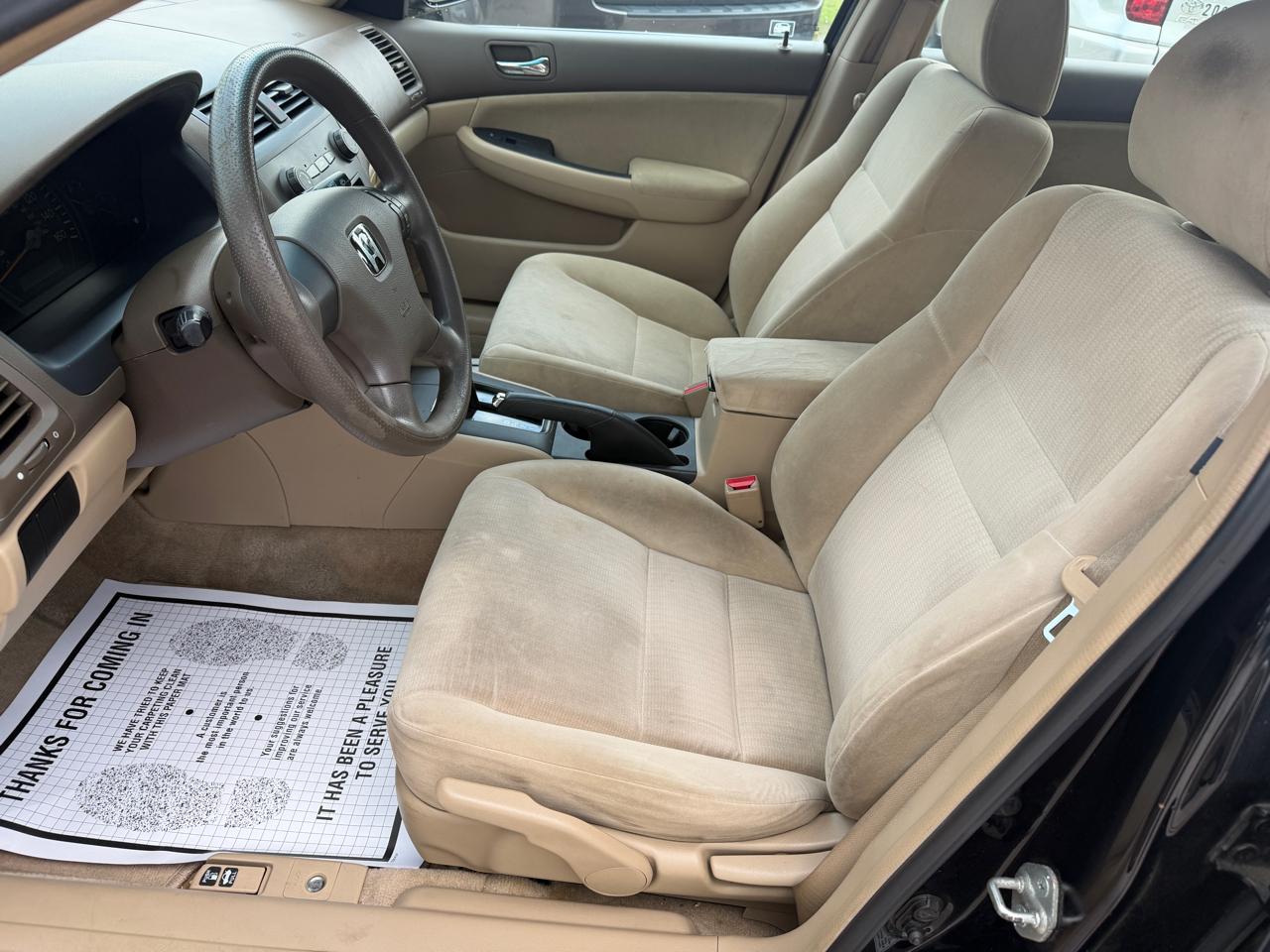 Honda Accord LX sedan AT 2005