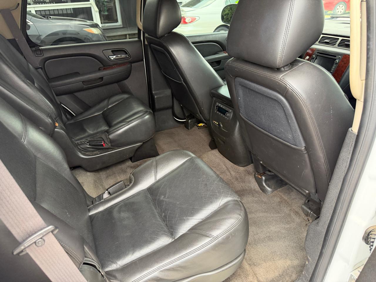 Chevrolet Tahoe LTZ 4WD 2011