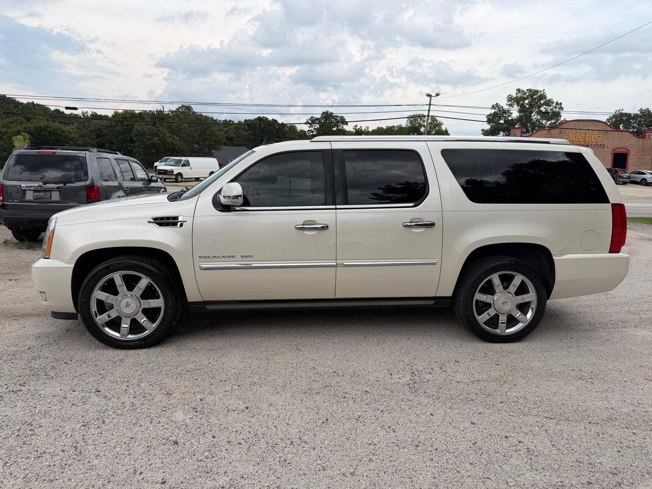 Cadillac Escalade ESV 2WD Premium 2011