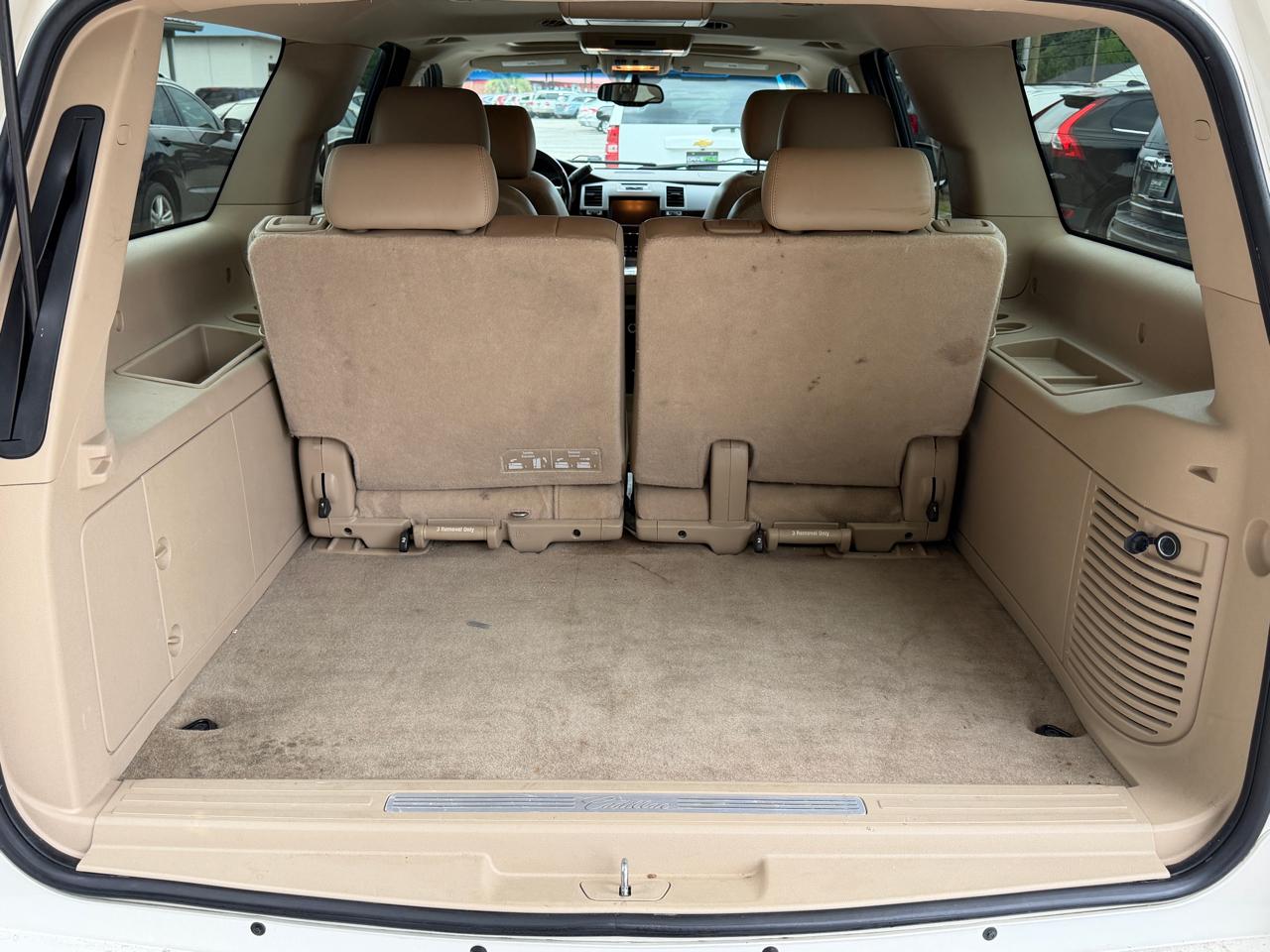 Cadillac Escalade ESV 2WD Premium 2011