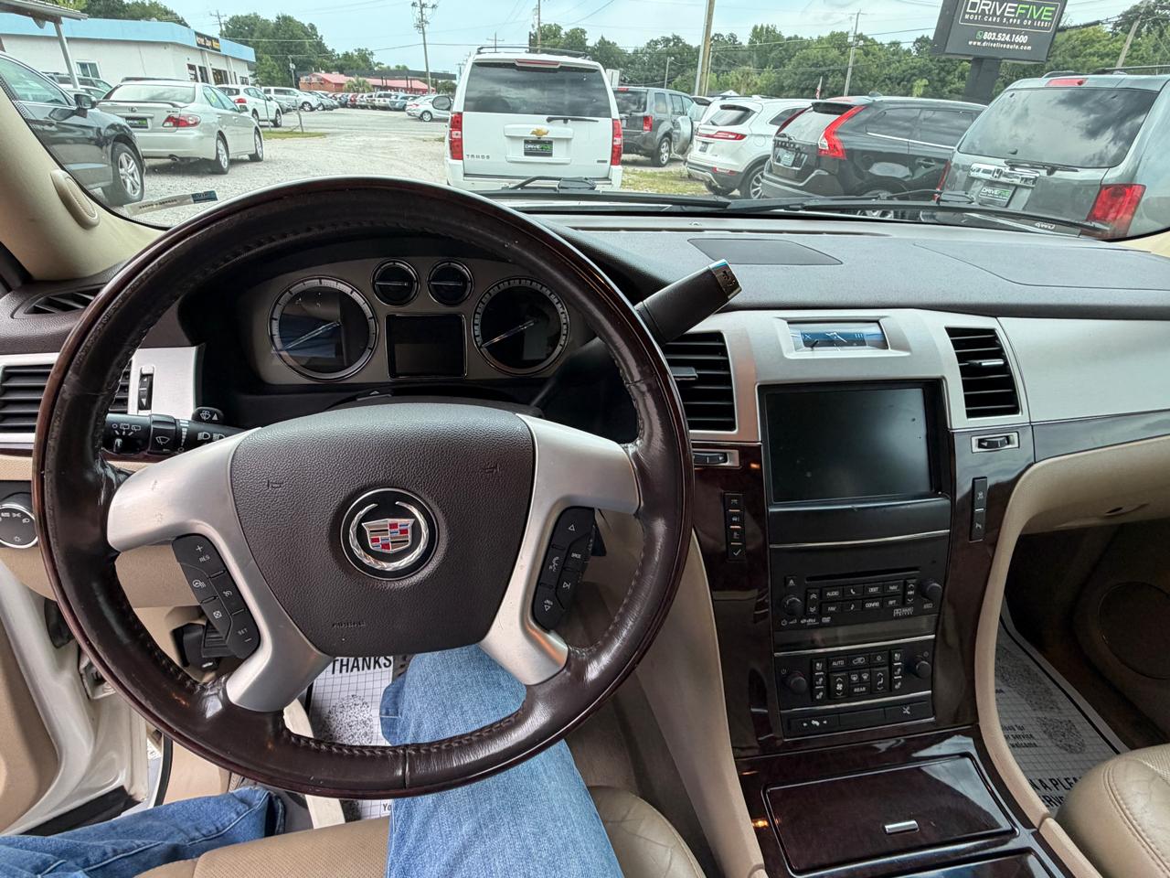 Cadillac Escalade ESV 2WD Premium 2011