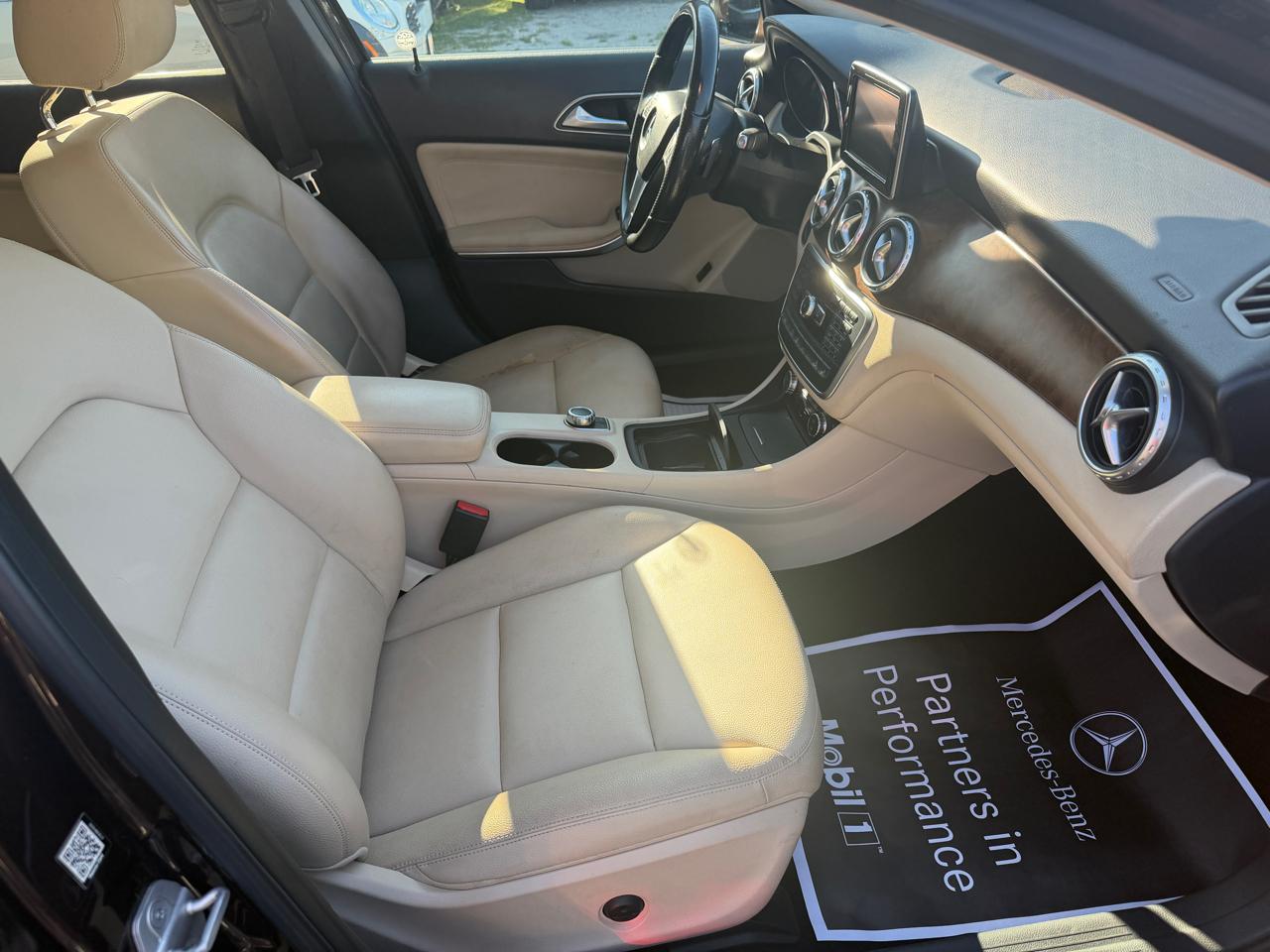 Mercedes-Benz GLA-Class GLA250 4MATIC 2015