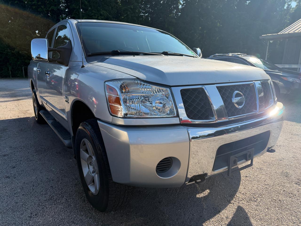 Nissan Titan XE Crew Cab 4WD 2004