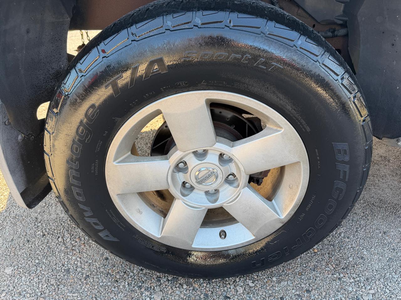 Nissan Titan XE Crew Cab 4WD 2004
