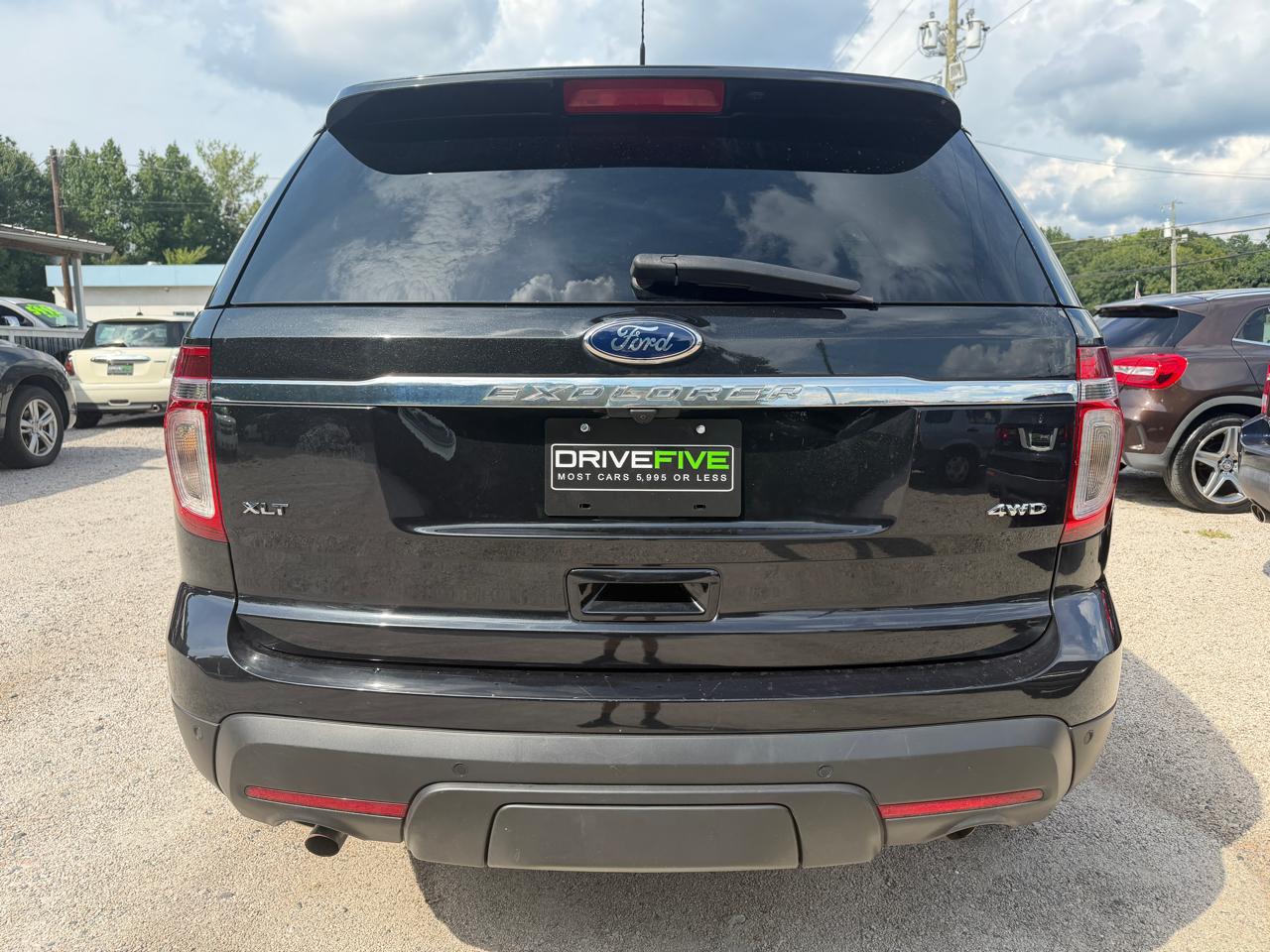 Ford Explorer 4dr XLT 4WD 2015