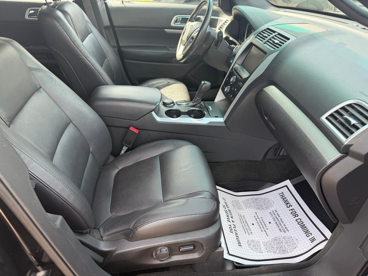 Ford Explorer 4dr XLT 4WD 2015