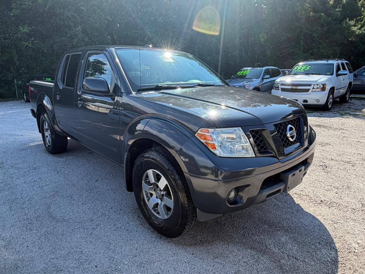 Nissan Frontier 4WD Crew Cab SWB Auto PRO-4X 2012