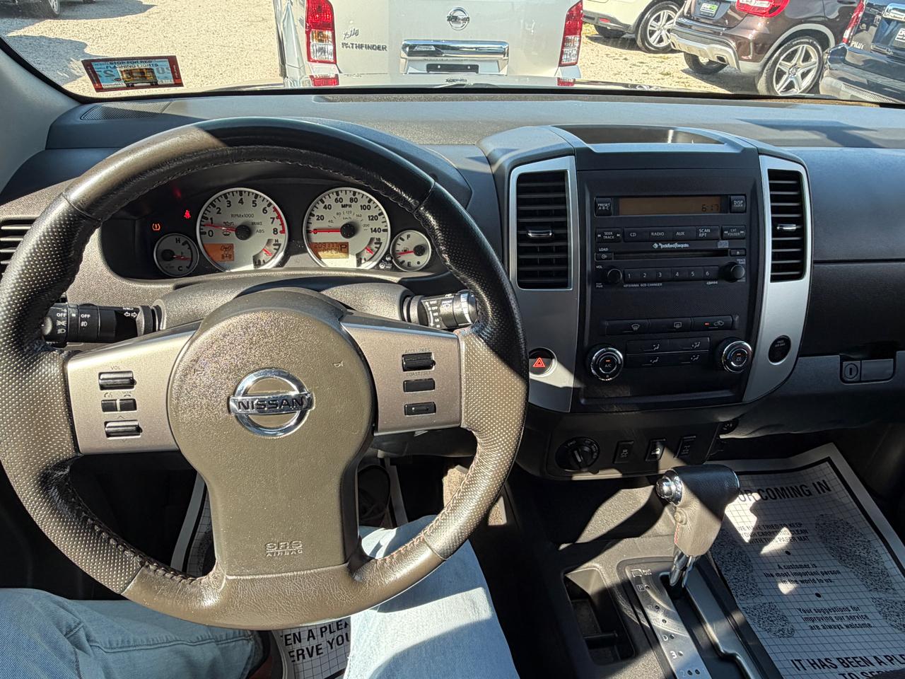 Nissan Frontier 4WD Crew Cab SWB Auto PRO-4X 2012