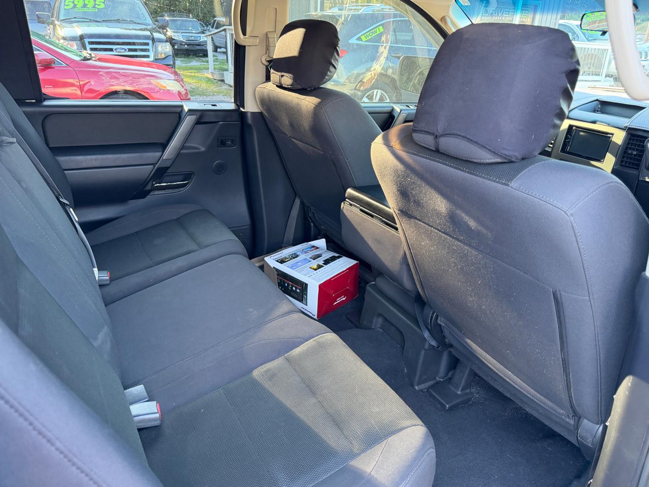 Nissan Titan LE Crew Cab 2WD LWB 2008