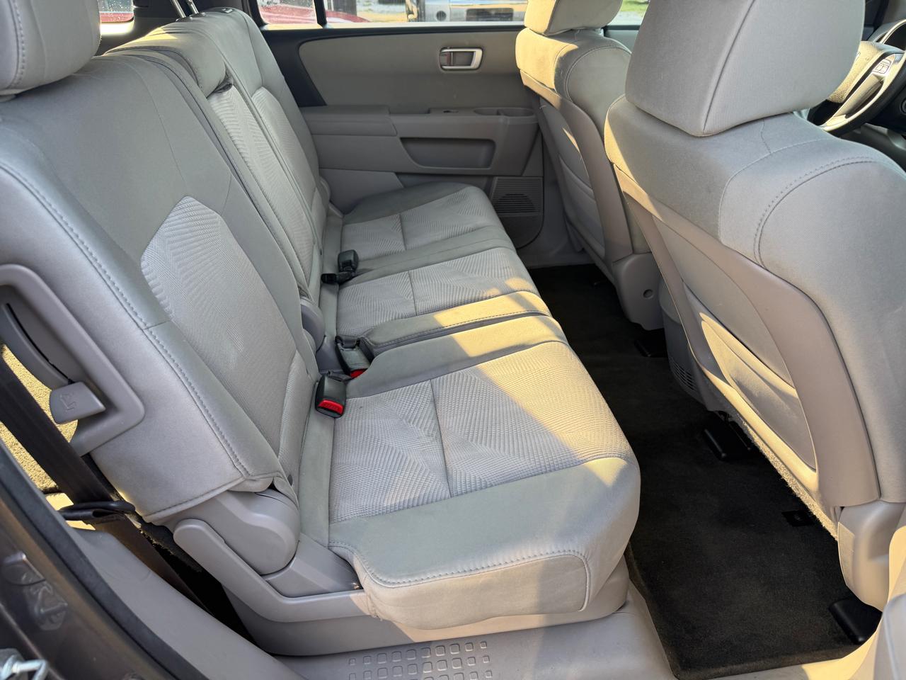 Honda Pilot LX 4WD 5-Spd AT 2014