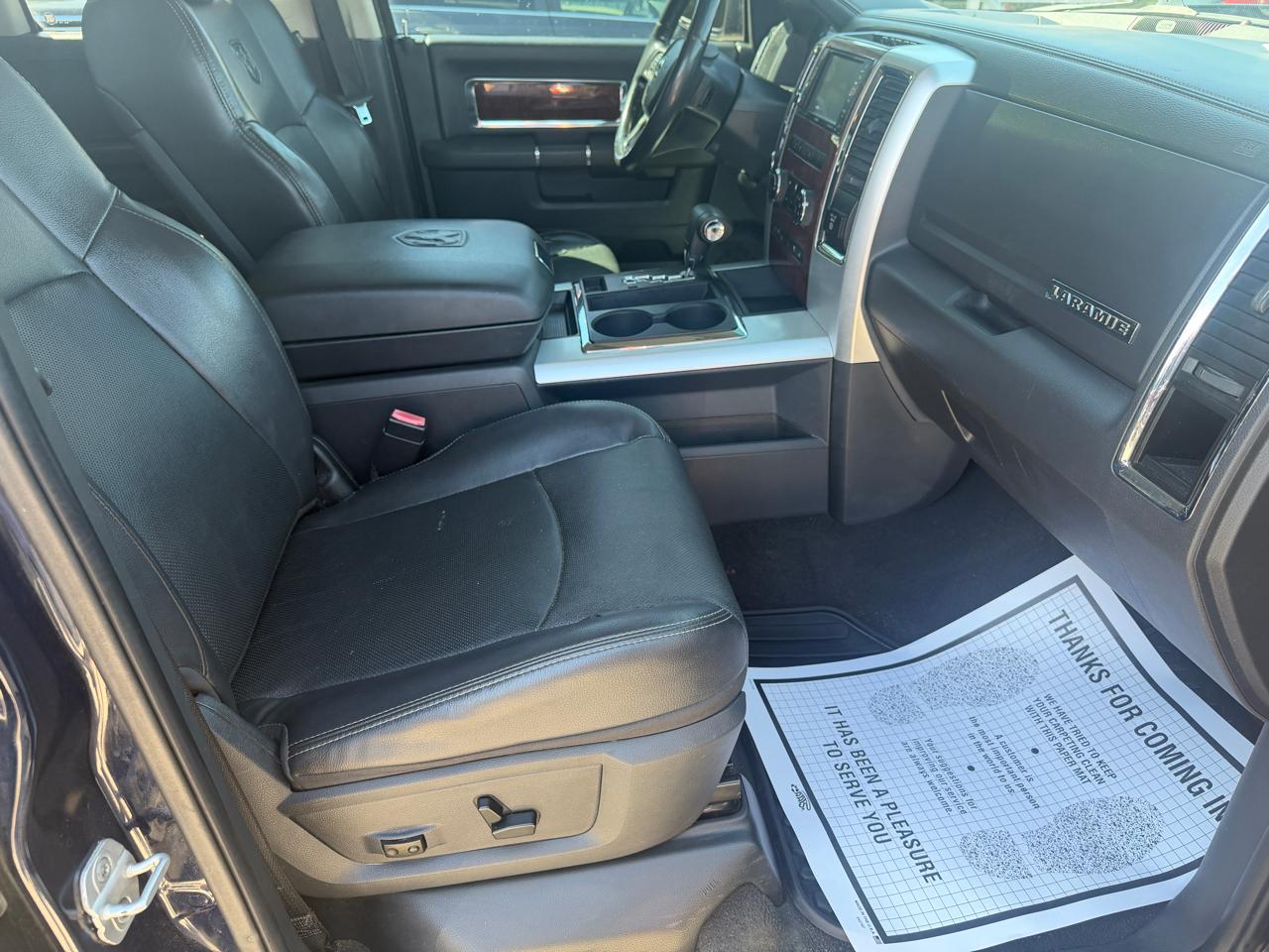 RAM 1500 Laramie Quad Cab 4WD 2012