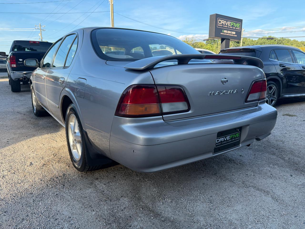 Nissan Maxima GLE 1998
