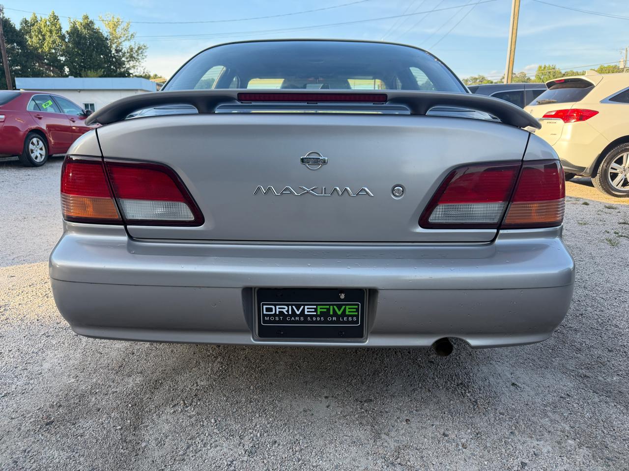 Nissan Maxima GLE 1998