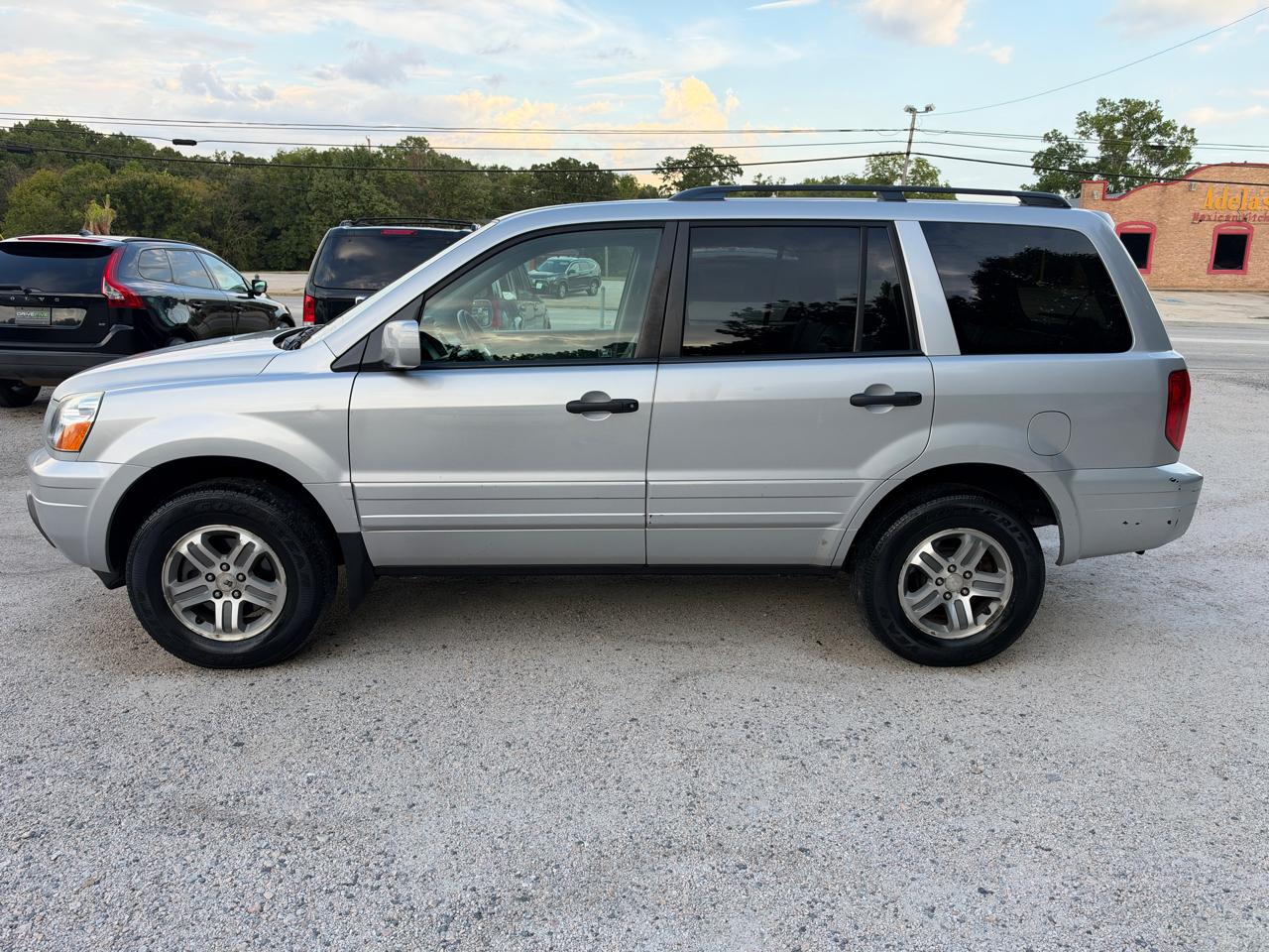 Honda Pilot EX w/ Leather and Nav System 2004