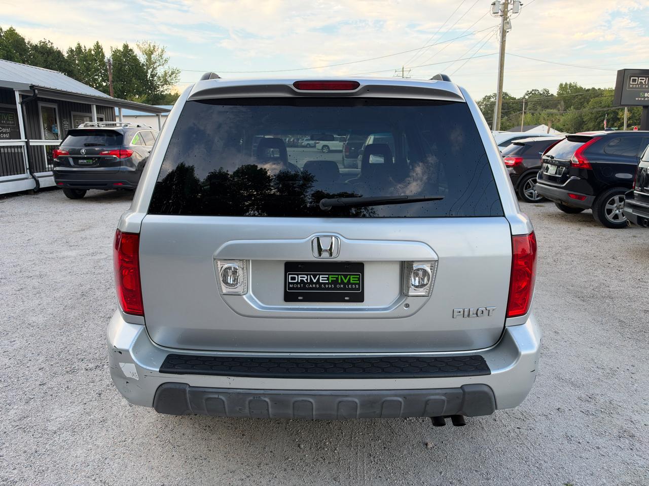 Honda Pilot EX w/ Leather and Nav System 2004
