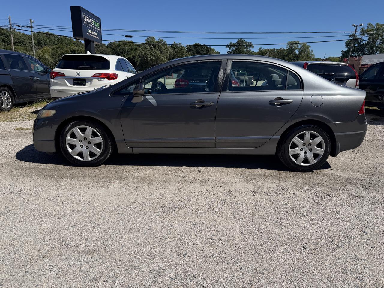 Honda Civic 4dr Sdn LX Auto w/ABS 2011
