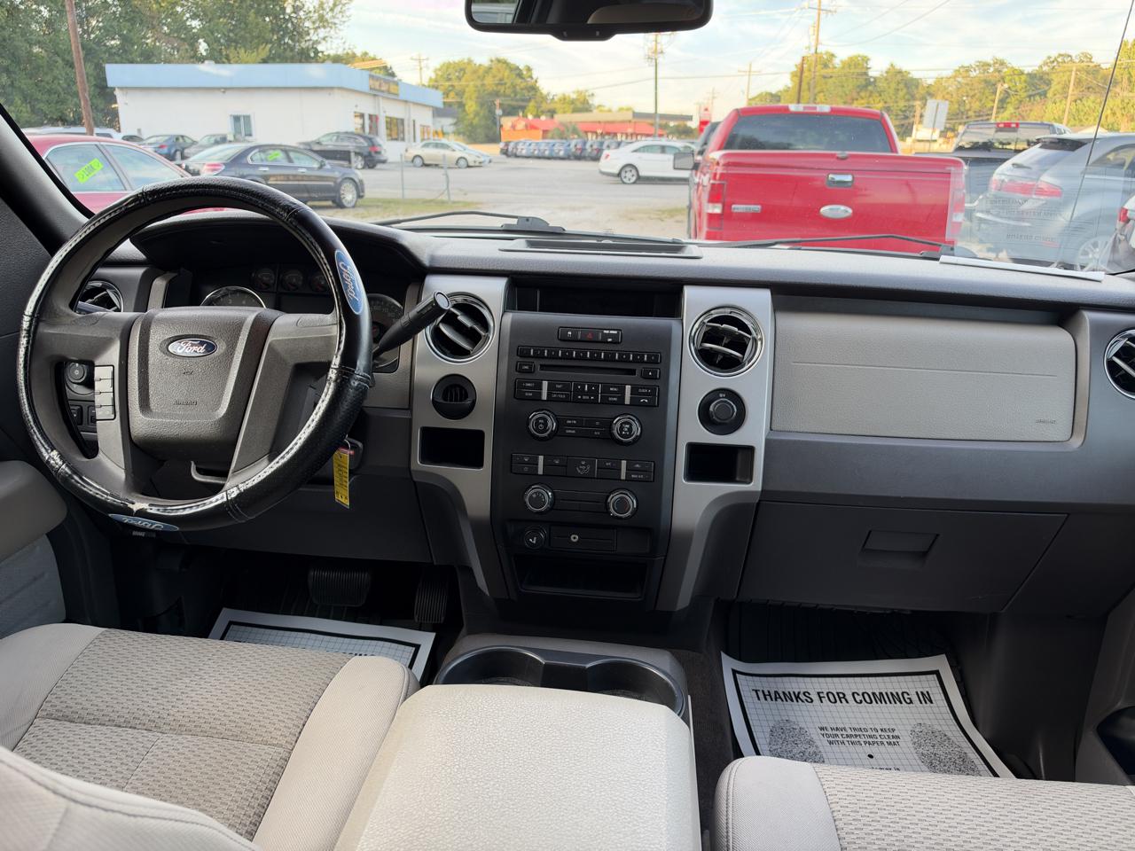 Ford F-150 2WD SuperCrew 145" XLT 2010