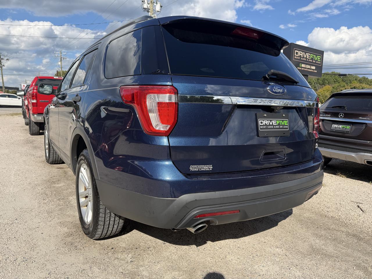 Ford Explorer Base 4WD 2016