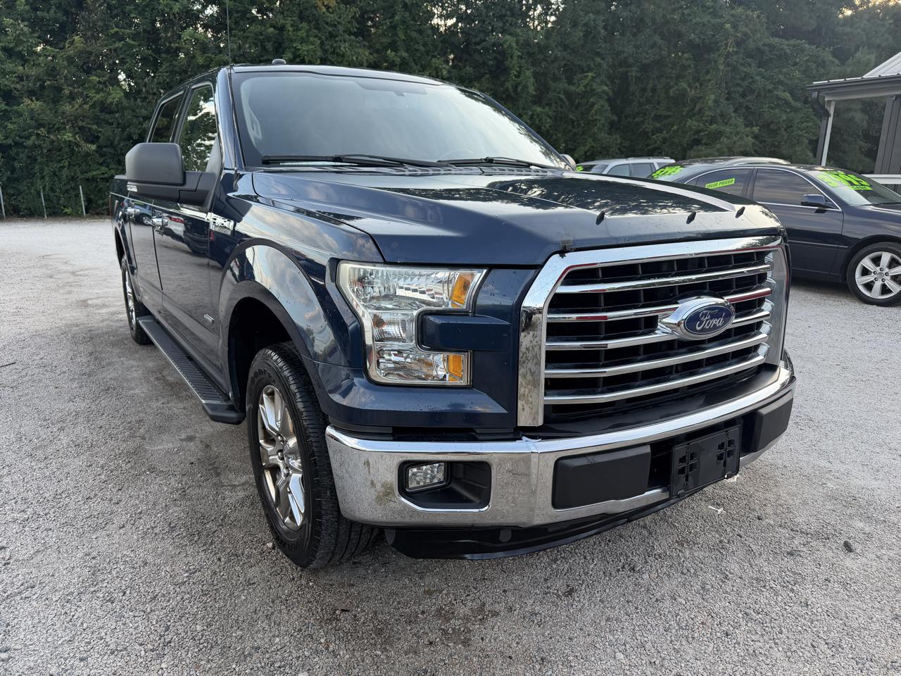 Ford F-150 2WD SuperCrew 145" XLT 2015