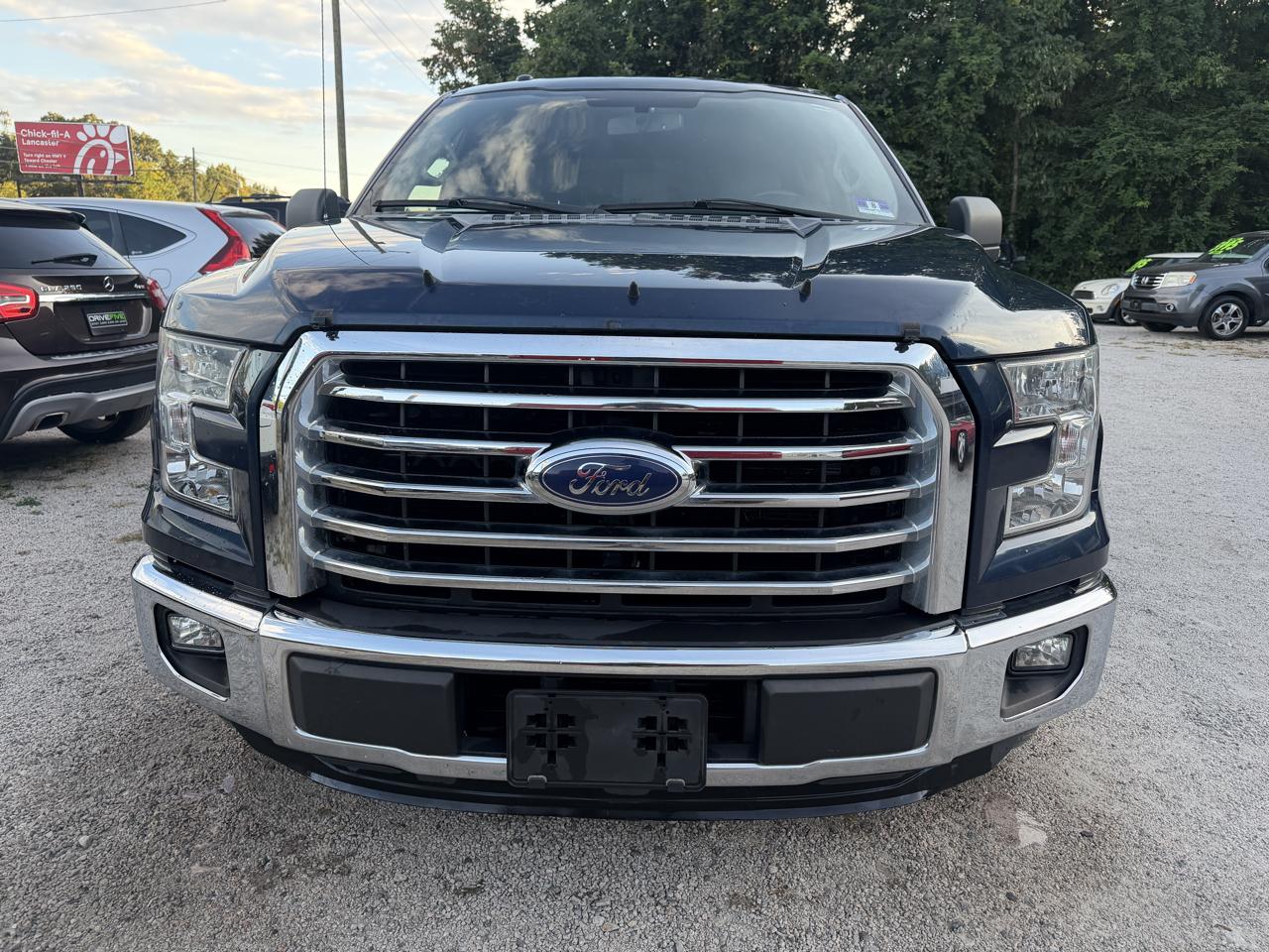 Ford F-150 2WD SuperCrew 145" XLT 2015