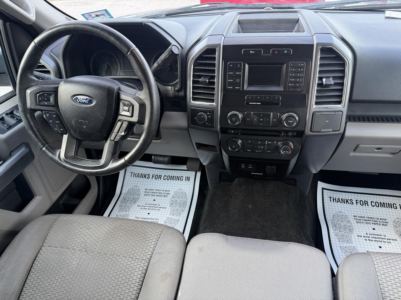 Ford F-150 2WD SuperCrew 145" XLT 2015