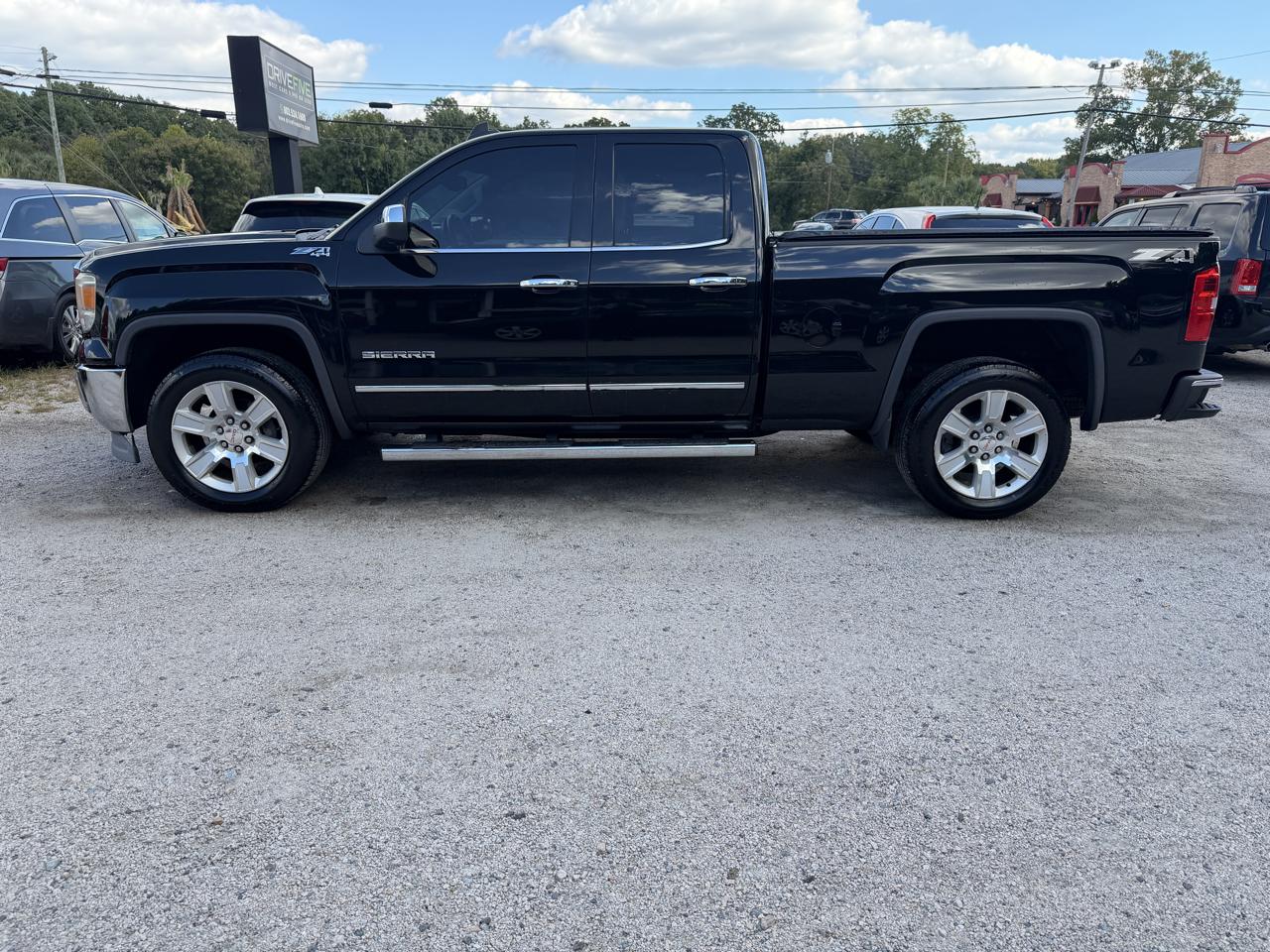 GMC Sierra 1500 4WD Crew Cab 147" SLT 2015