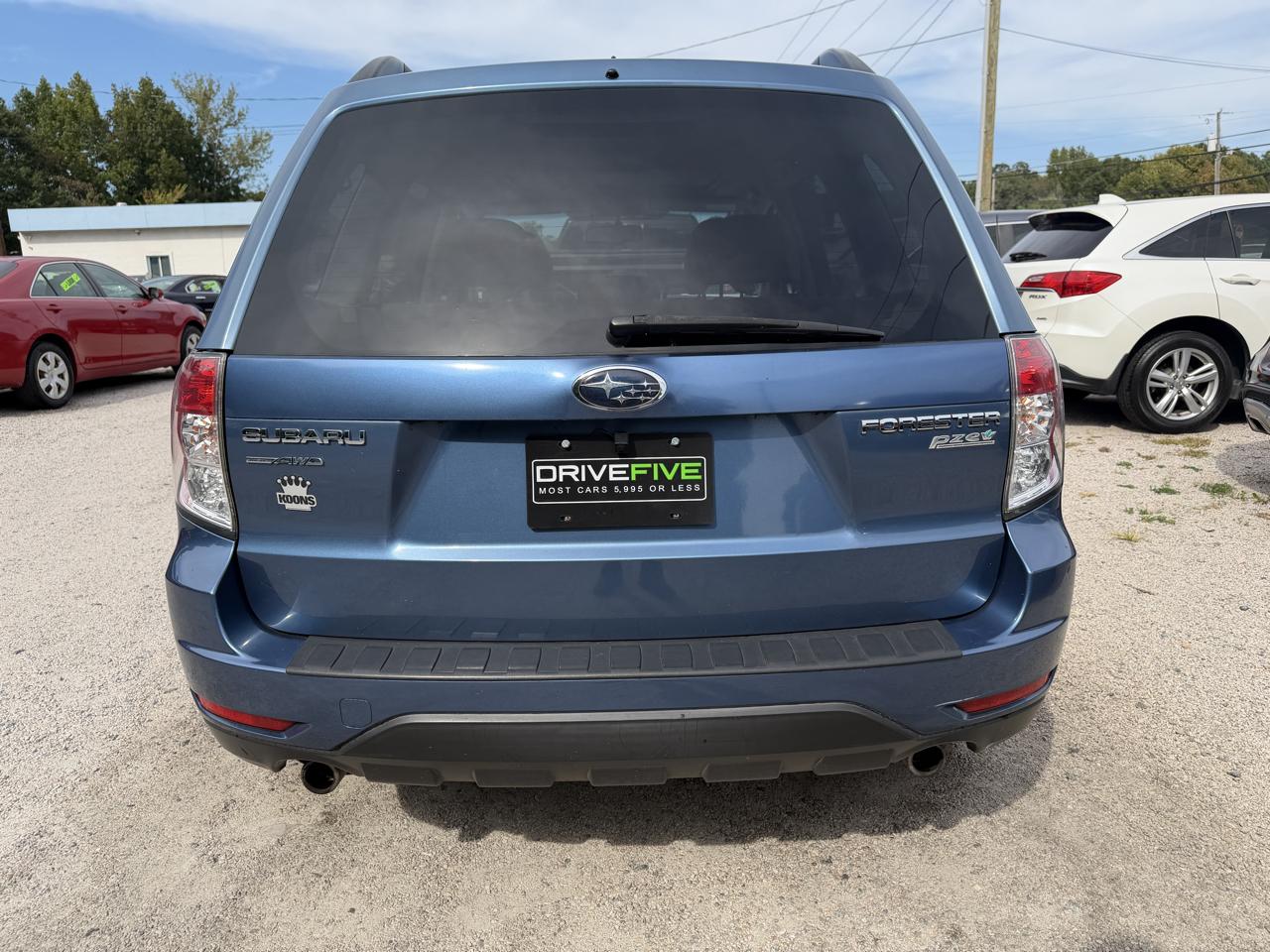 Subaru Forester 2.5X Premium 2010