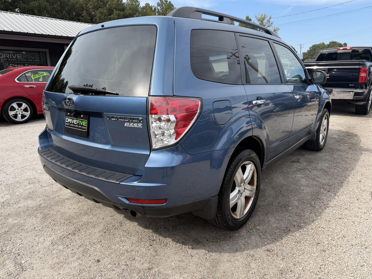 Subaru Forester 2.5X Premium 2010