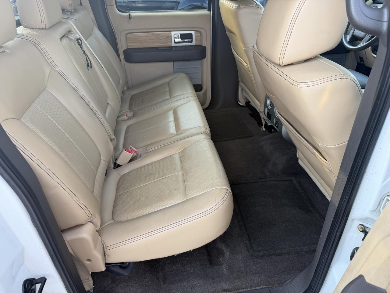 Ford F-150 2WD SuperCab 145" Lariat 2011