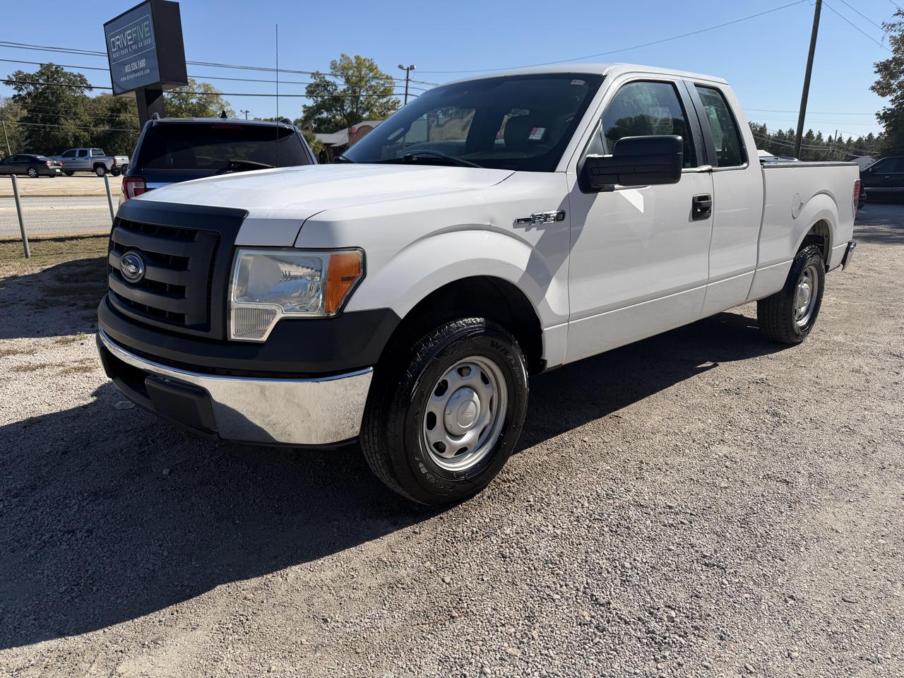 2012 Ford F-150 2WD SuperCab 145" XL