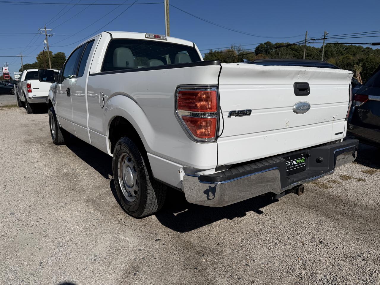 Ford F-150 2WD SuperCab 145" XL 2012