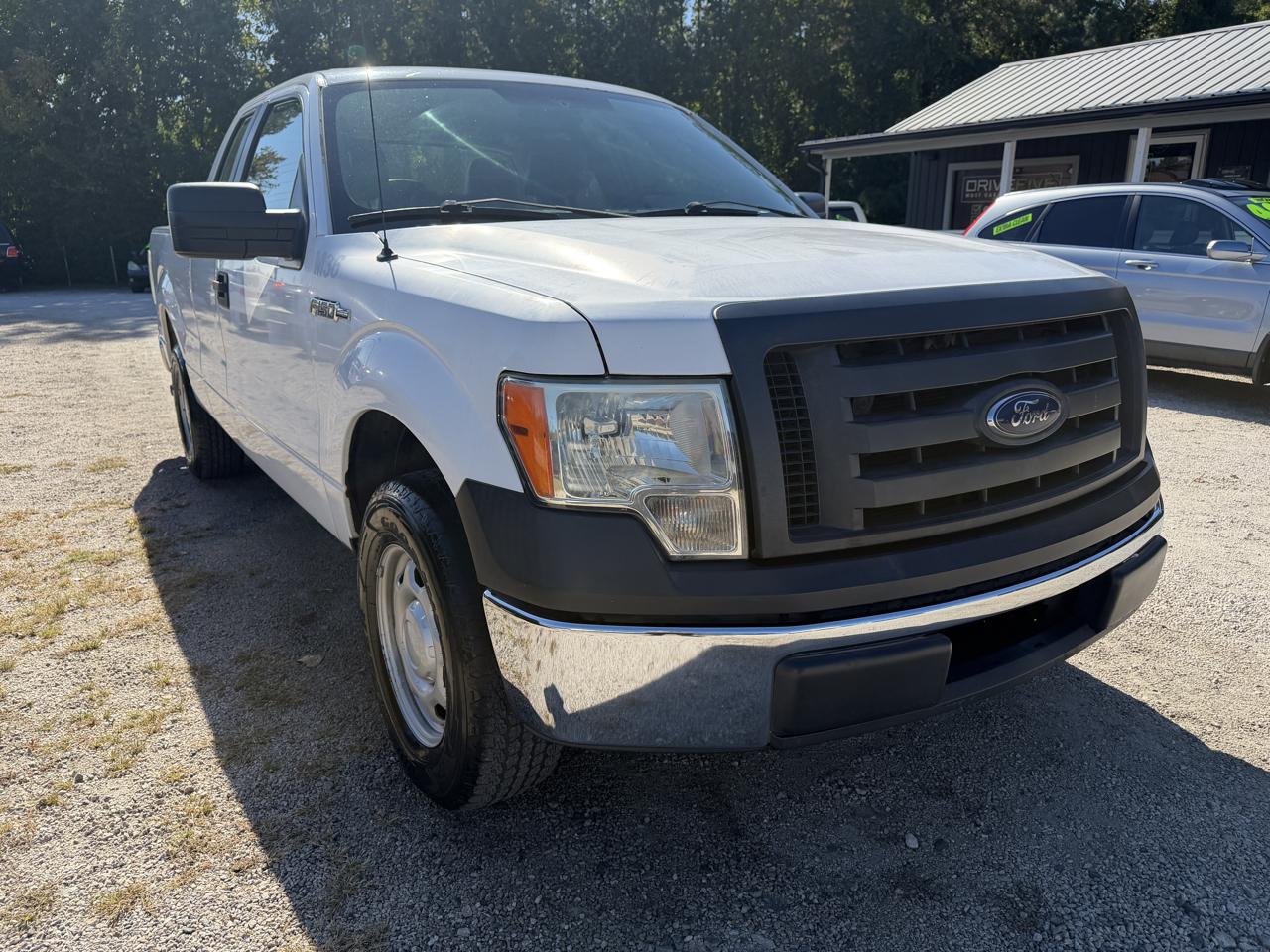 Ford F-150 2WD SuperCab 145" XL 2012