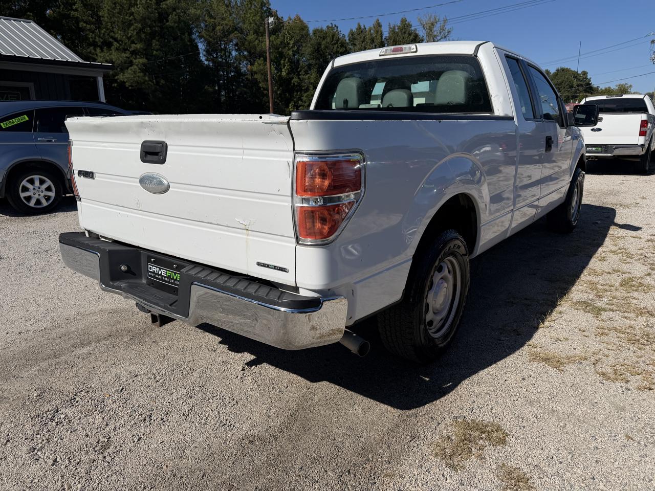 Ford F-150 2WD SuperCab 145" XL 2012