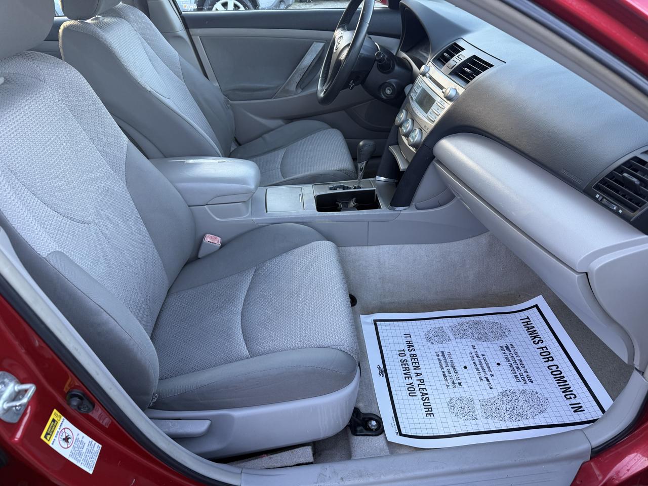 Toyota Camry XLE 5-Spd AT 2009