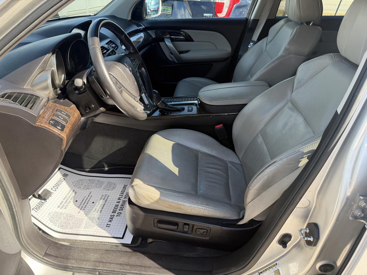 Acura MDX 6-Spd AT w/Tech and Entertainment Package 2013