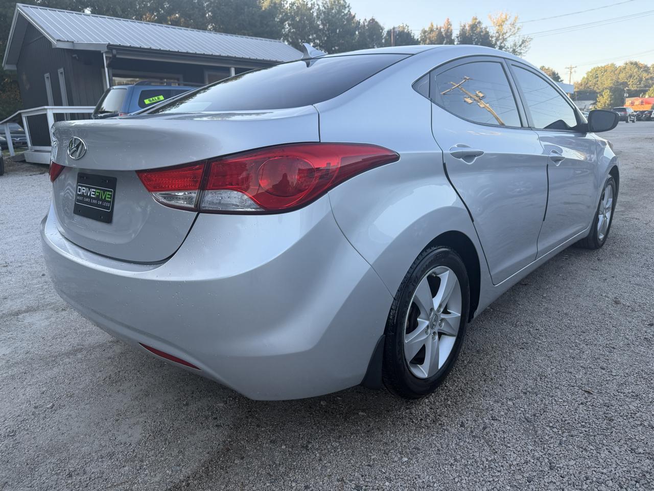 Hyundai Elantra Limited 2012