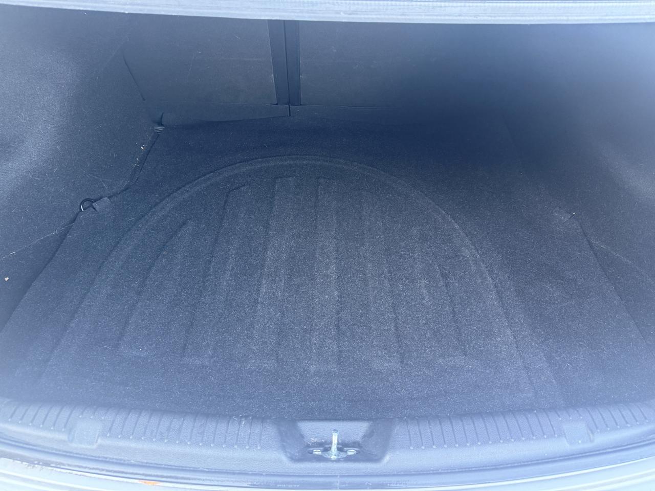 Hyundai Elantra Limited 2012