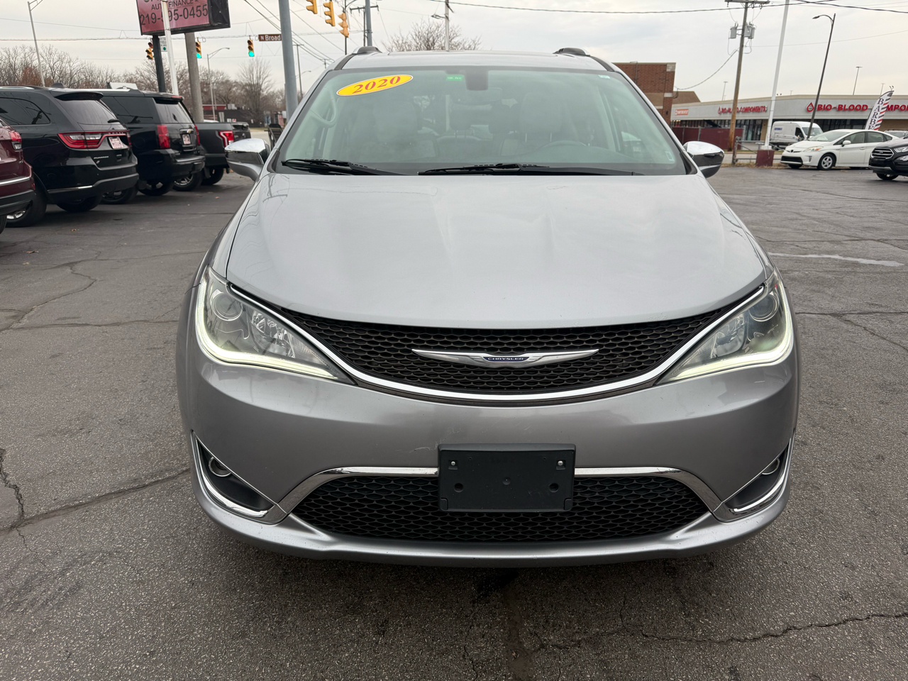 Chrysler Pacifica Limited FWD 2020