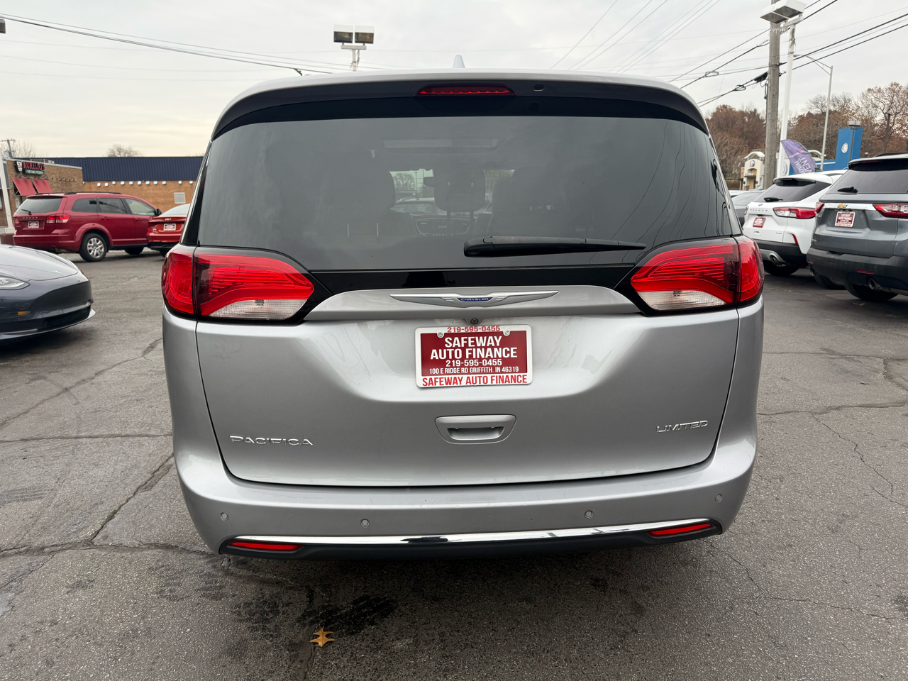 Chrysler Pacifica Limited FWD 2020